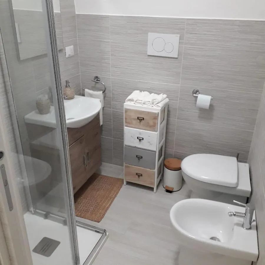 Apartament La Petite Maison Bari Italia