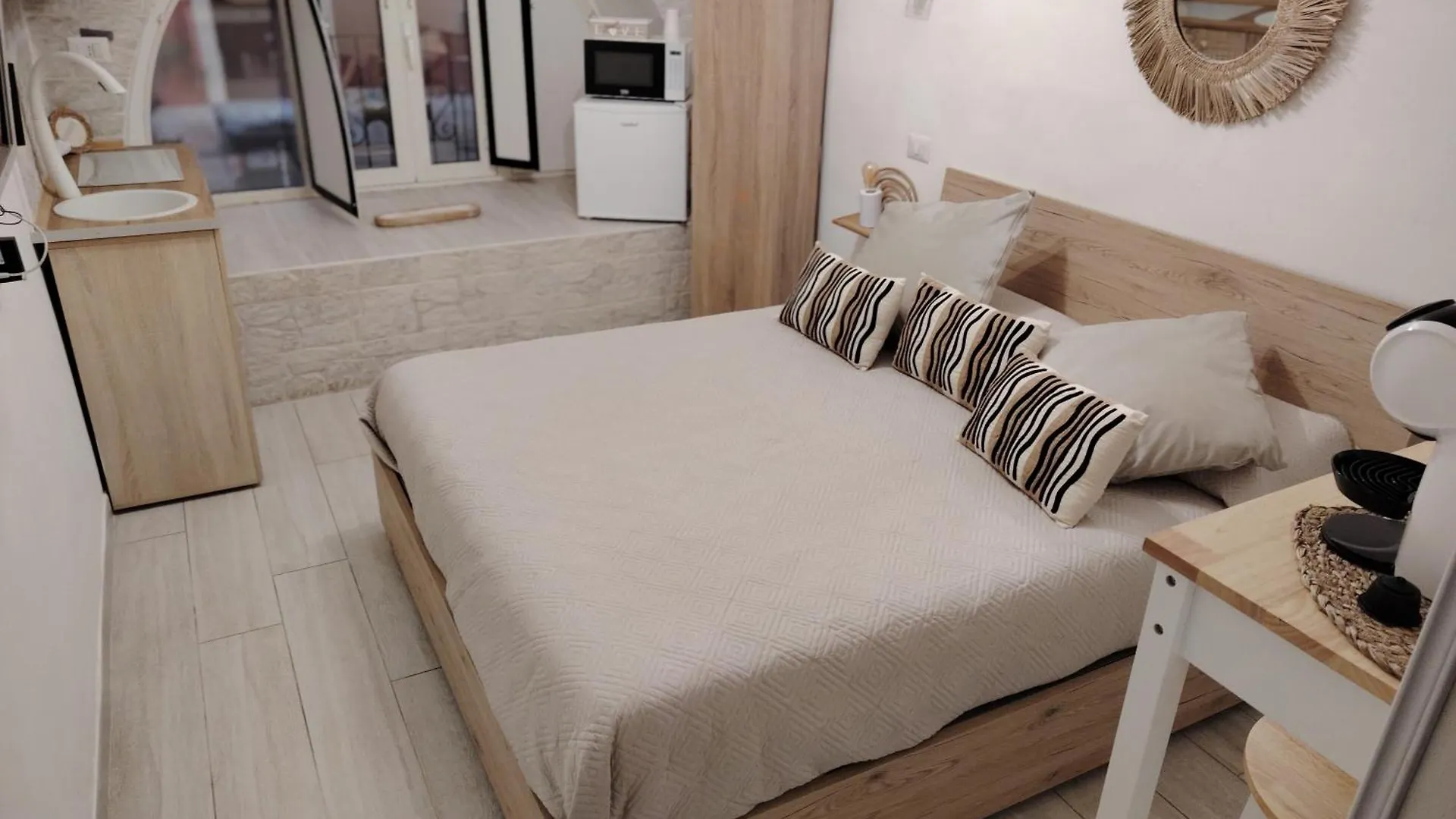 La Petite Maison Bari Italia